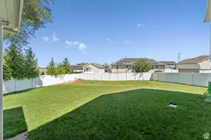 4635 S 2950 W, Roy, UT 84067 - Photo 19