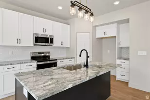 446 N 460 E, Salem, UT 84653 - Photo 7