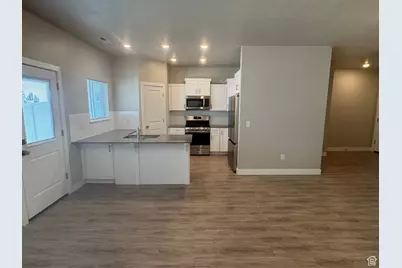 155 E 3100 N, Cedar City, UT 84721 - Photo 9