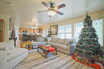 1332 E Cinnamon Ridge Way, Provo, UT 84606 - Photo 9