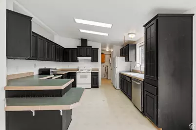 421 W Larson Rd, Vernon, UT 84080 - Photo 5