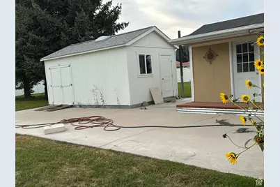 445 E 100 S, Moroni, UT 84646 - Photo 37