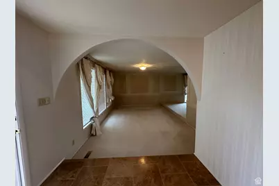 445 E 100 S, Moroni, UT 84646 - Photo 5