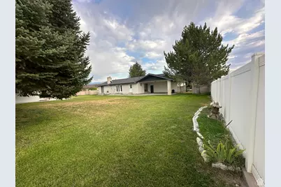 445 E 100 S, Moroni, UT 84646 - Photo 31