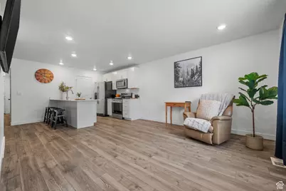 1828 E Eagle View Ln N, Eagle Mountain, UT 84005 - Photo 9