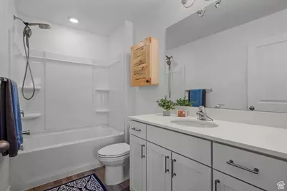 1828 E Eagle View Ln N, Eagle Mountain, UT 84005 - Photo 5