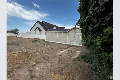 500 W Clark St, Grantsville, UT 84029 - Photo 31