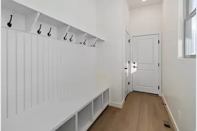 7184 S Sage Run Rd, West Jordan, UT 84081 - Photo 15