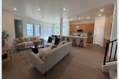 7184 S Sage Run Rd, West Jordan, UT 84081 - Photo 41