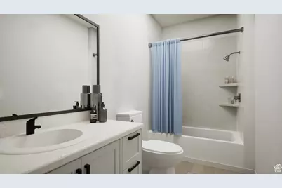 346 E 200 S #A208, Moab, UT 84532 - Photo 9