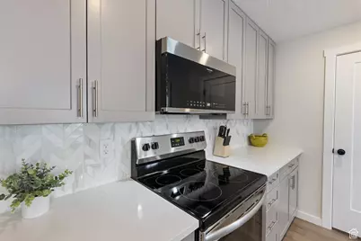 961 W Akoya Pearl St S #202, Saint George, UT 84790 - Photo 5