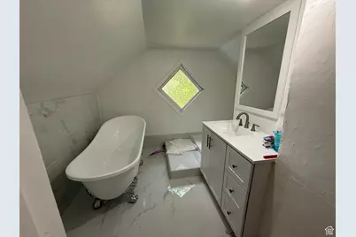 322 N 400 W, Malad City, ID 83252 - Photo 13