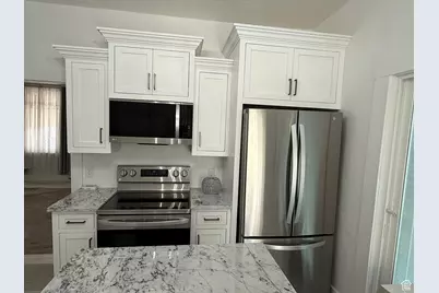 322 N 400 W, Malad City, ID 83252 - Photo 7