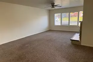 4600 S Creekview Dr, Murray, UT 84107 - Photo 5