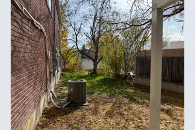 4600 S Creekview Dr, Murray, UT 84107 - Photo 37