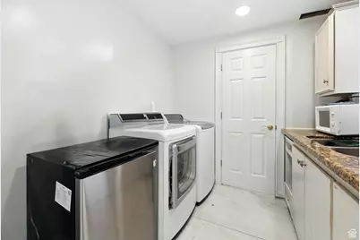 1910 E Fort Union Blvd, Cottonwood Heights, UT 84121 - Photo 11