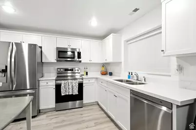 630 S Plum Creek Ln, Ogden, UT 84404 - Photo 9