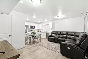 630 S Plum Creek Ln, Ogden, UT 84404 - Photo 7