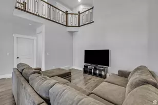 4541 W Watchmen Wy, Herriman, UT 84096 - Photo 5