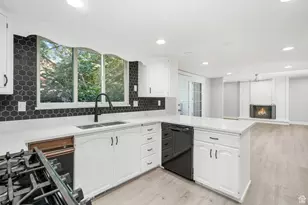 8965 S Quail Run Dr E, Sandy, UT 84093 - Photo 17