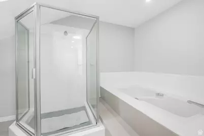 8965 S Quail Run Dr E, Sandy, UT 84093 - Photo 33