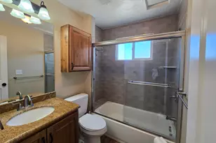 810 W 2000 N, Mapleton, UT 84664 - Photo 5