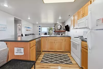 929 N Harbor Village East Dr E #216B, Garden City, UT 84028 - Photo 7