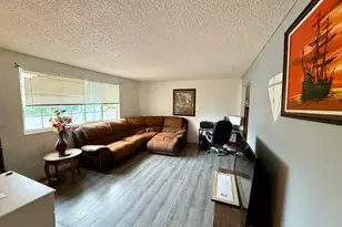 5242 S Hamlet Cir, Kearns, UT 84118 - Photo 11