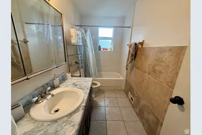 5242 S Hamlet Cir, Kearns, UT 84118 - Photo 23