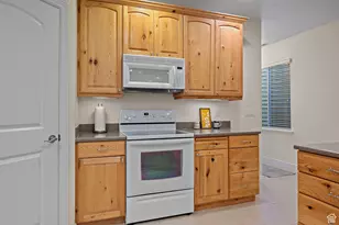 434 N 1400 E, Mapleton, UT 84664 - Photo 47