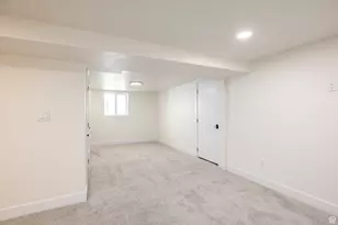 676 S 200 W, Salt Lake City, UT 84101 - Photo 37