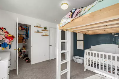 1027 E Sara Ln S, Ogden, UT 84404 - Photo 13