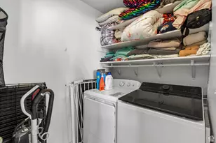 1027 E Sara Ln S, Ogden, UT 84404 - Photo 13