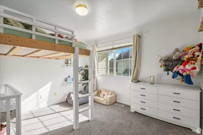 1027 E Sara Ln S, Ogden, UT 84404 - Photo 17