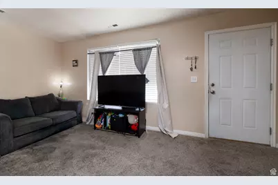 278 W 350 N #C, Vernal, UT 84078 - Photo 7