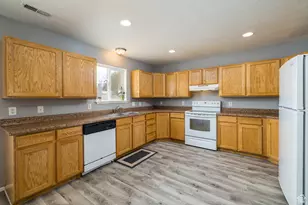 1065 Bowling Alley Ln, Moab, UT 84532 - Photo 7