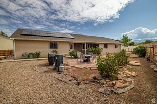 1065 Bowling Alley Ln, Moab, UT 84532 - Photo 3