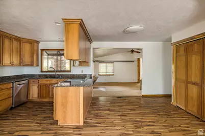 709 W Bartlett Cir, Moab, UT 84532 - Photo 7