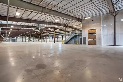 848 S 2000 W, Syracuse, UT 84075 - Photo 9