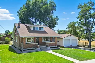 325 W 300 N, Hyrum, UT 84319 - Photo 41