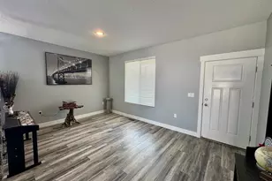 1913 S 525 W, Syracuse, UT 84075 - Photo 3