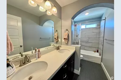 1913 S 525 W, Syracuse, UT 84075 - Photo 17