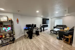 1913 S 525 W, Syracuse, UT 84075 - Photo 21