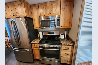 5071 S Escondido St E, Salt Lake City, UT 84117 - Photo 3