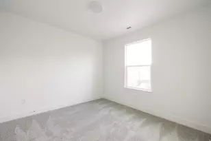 822 N Pugh Ln, Saratoga Springs, UT 84045 - Photo 13