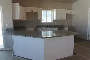 20 E 200 S, Santaquin, UT 84655 - Photo 3