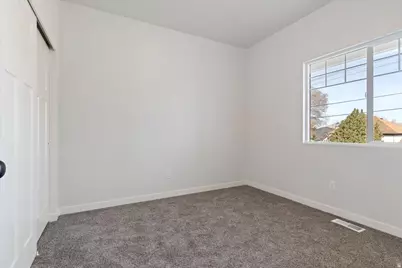 20 E 200 S, Santaquin, UT 84655 - Photo 27