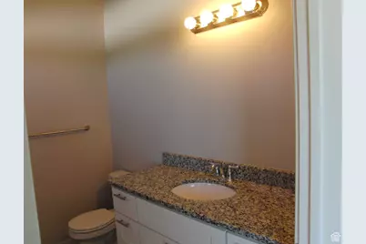 20 E 200 S, Santaquin, UT 84655 - Photo 23