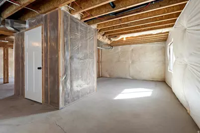 20 E 200 S, Santaquin, UT 84655 - Photo 35