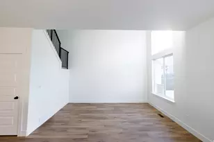 2949 N Red Velvet Ln, Saratoga Springs, UT 84045 - Photo 9